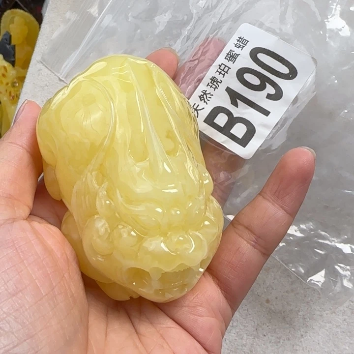 未镶嵌蜜蜡珠宝奇石