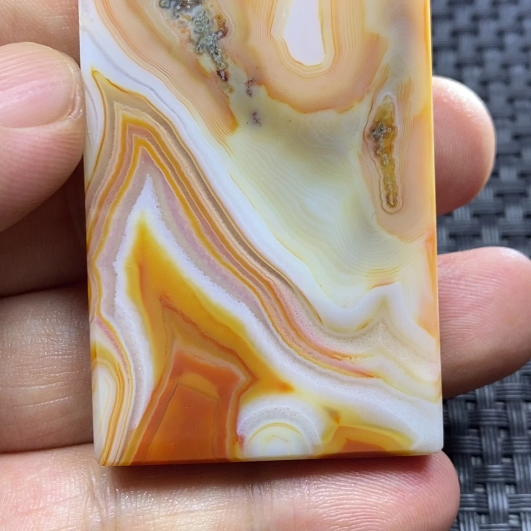 祥***哥玛瑙/玉髓未镶嵌颈饰