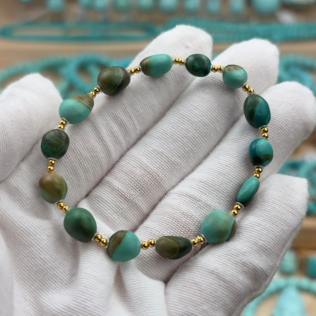 绿松石未镶嵌珠宝奇石