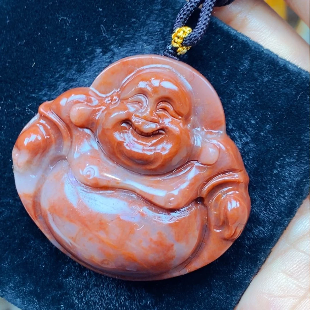 未镶嵌石英质玉（黄龙玉）颈饰