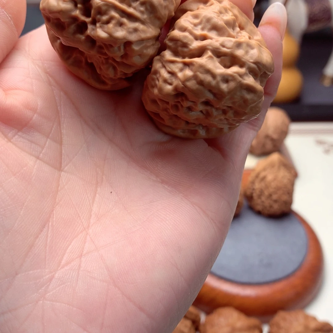 文玩核桃吊坠卡****?蛤蟆头。  6号