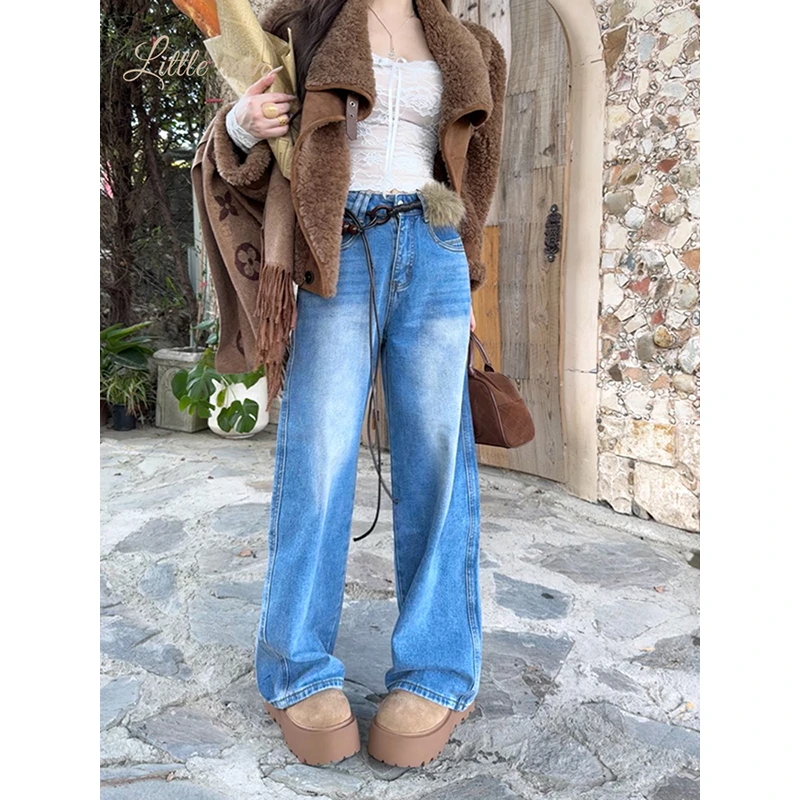 小雨姐姐【主流海报】休闲时尚毛球腰带宽松牛仔长裤女冬季2025新款