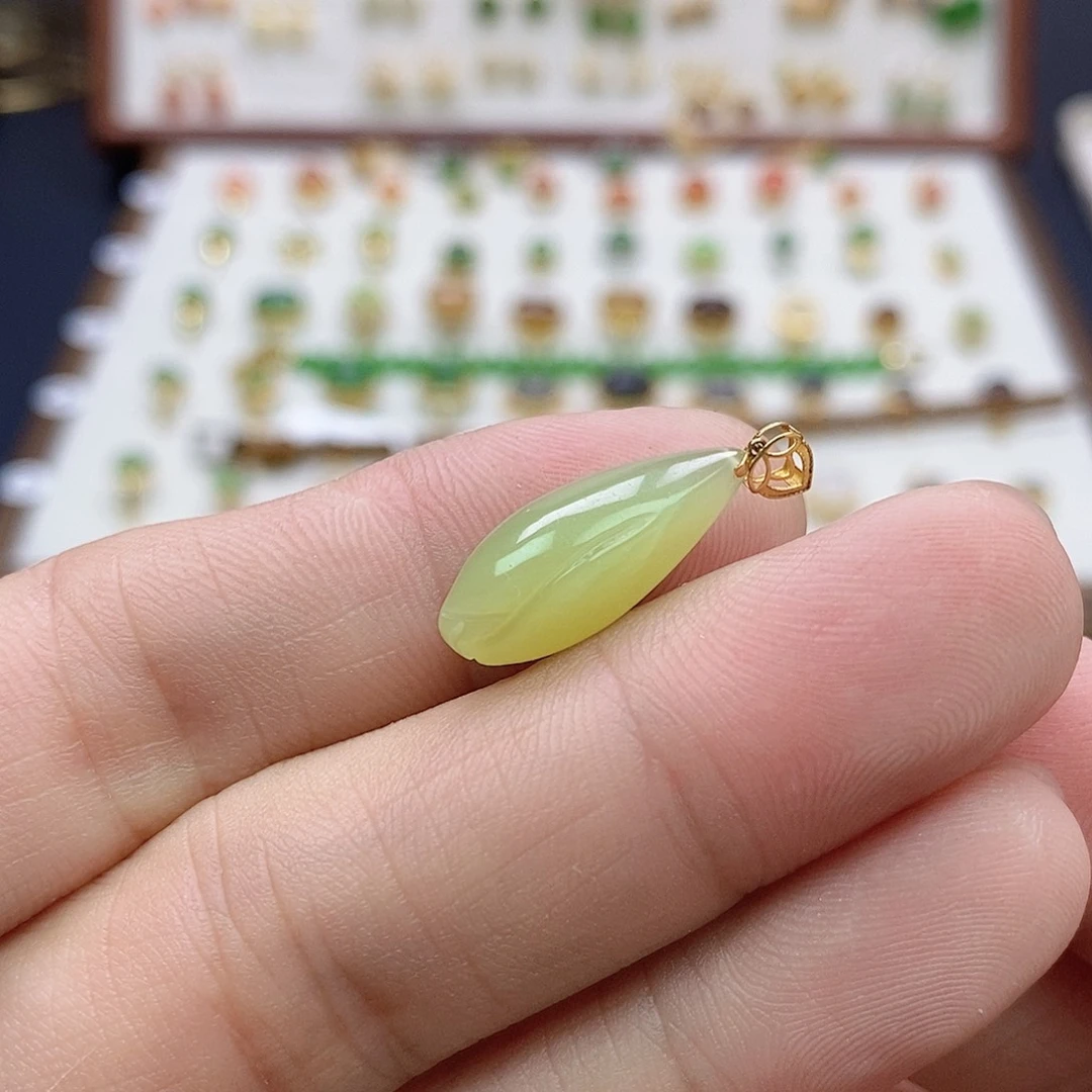 和田玉18K金镶嵌吊坠(不含链)?*安
