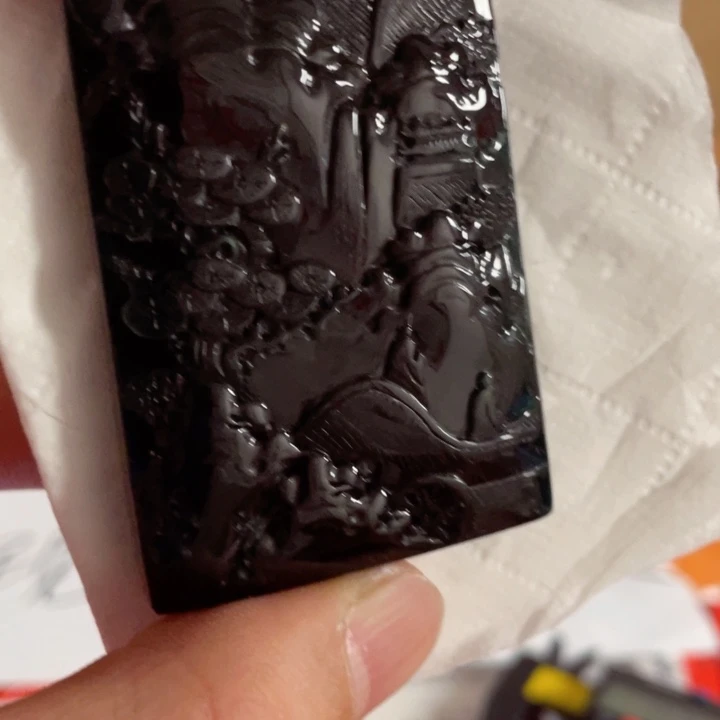 翡翠颈饰未镶嵌朱*姐
