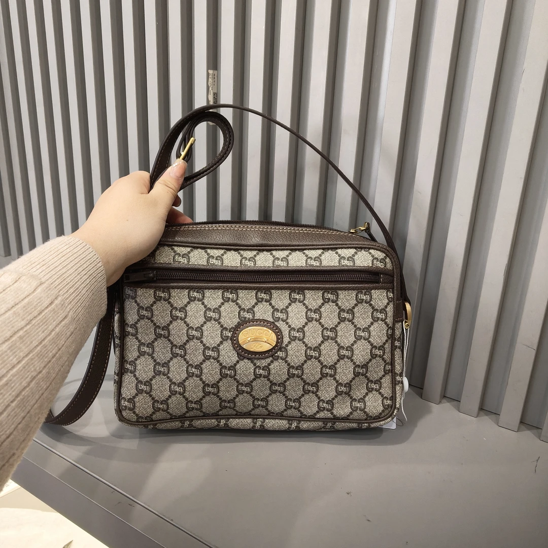 95新 GUCCI/古驰 兔兔奢/古驰斜挎包/241207027