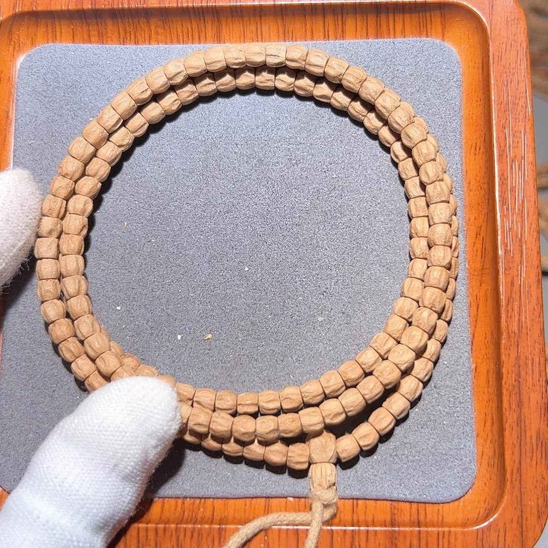 柏香籽/百香籽吊坠.***.油皮方块顺5+