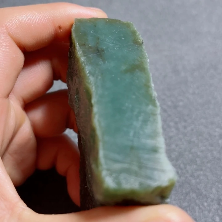 和田玉（糖玉）未镶嵌珠宝奇石