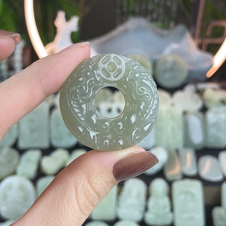 和田玉颈饰未镶嵌唐***活