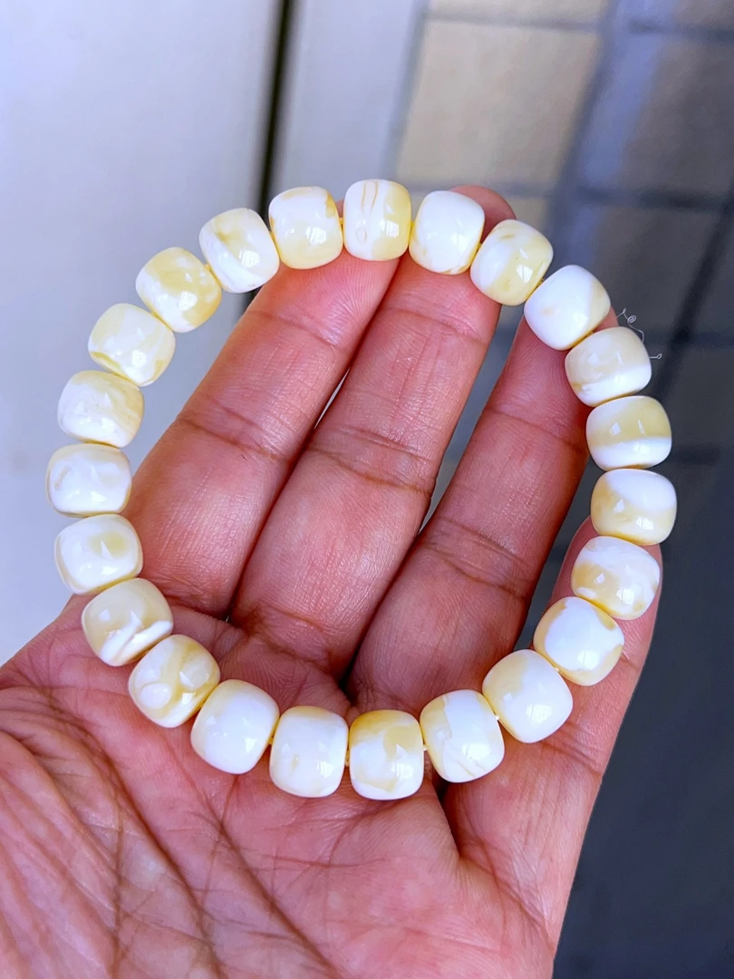 10+俄料瓷白脓蜡精工老形手串