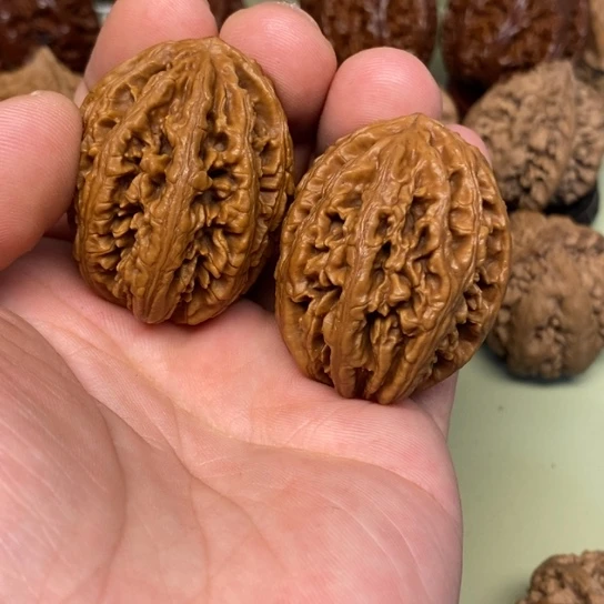 桃核把件周*寿34东北野生秋子