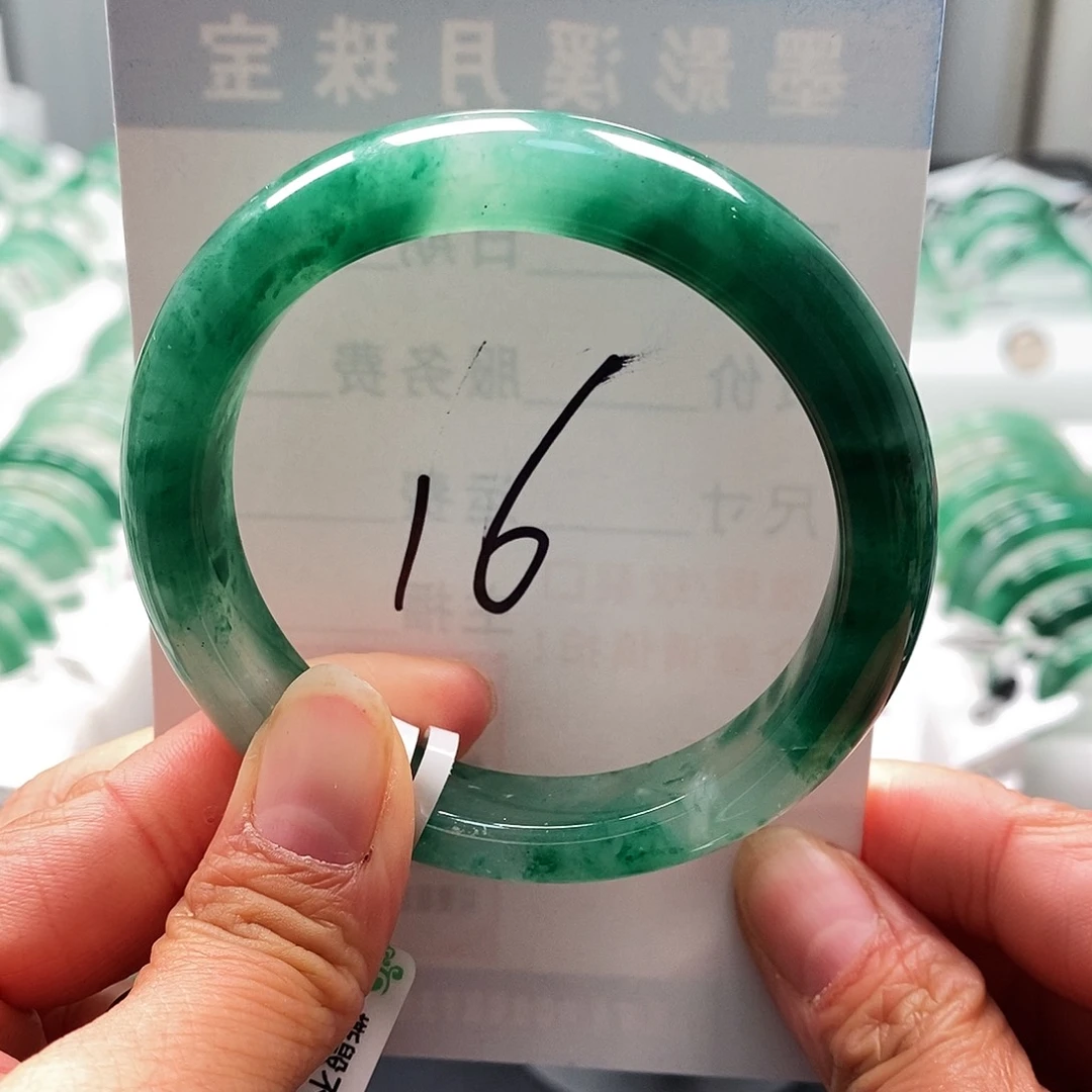 石英质玉未镶嵌手镯59.1圈口手镯