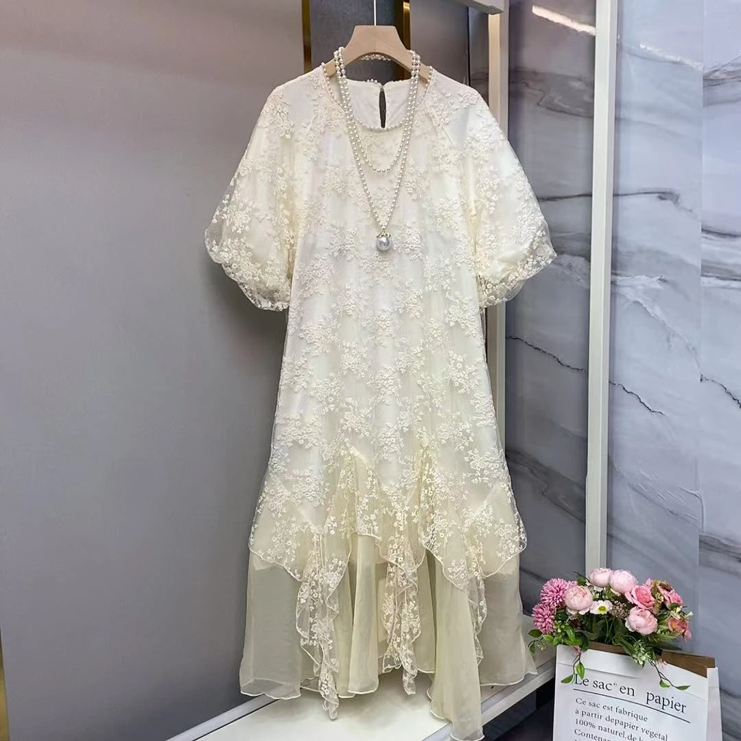 法式蕾丝气质刺绣显瘦连衣裙夏季轻奢新款大码女装宽松过膝遮肚子
