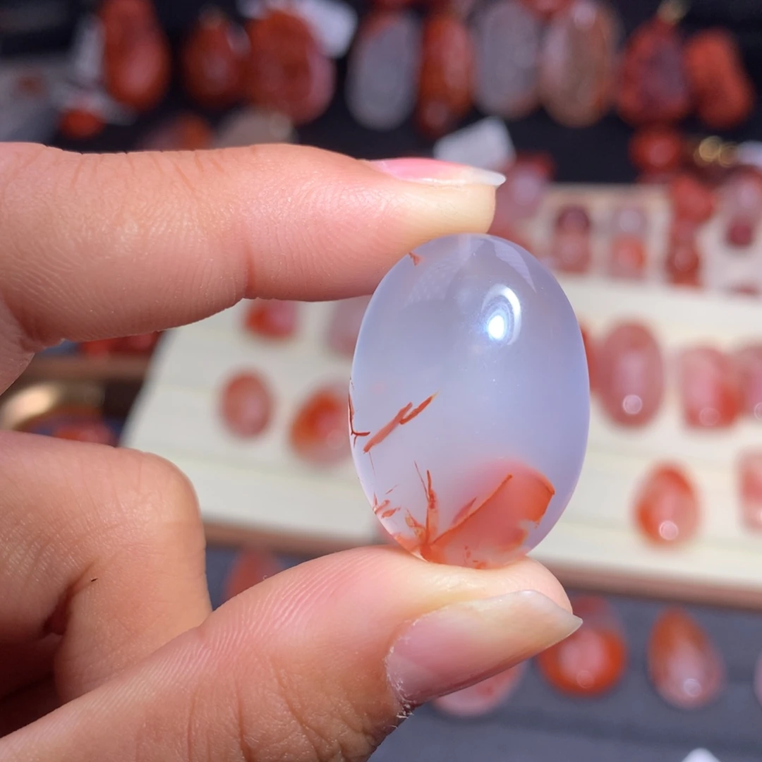 大***霞南红玛瑙未镶嵌珠宝半成品2