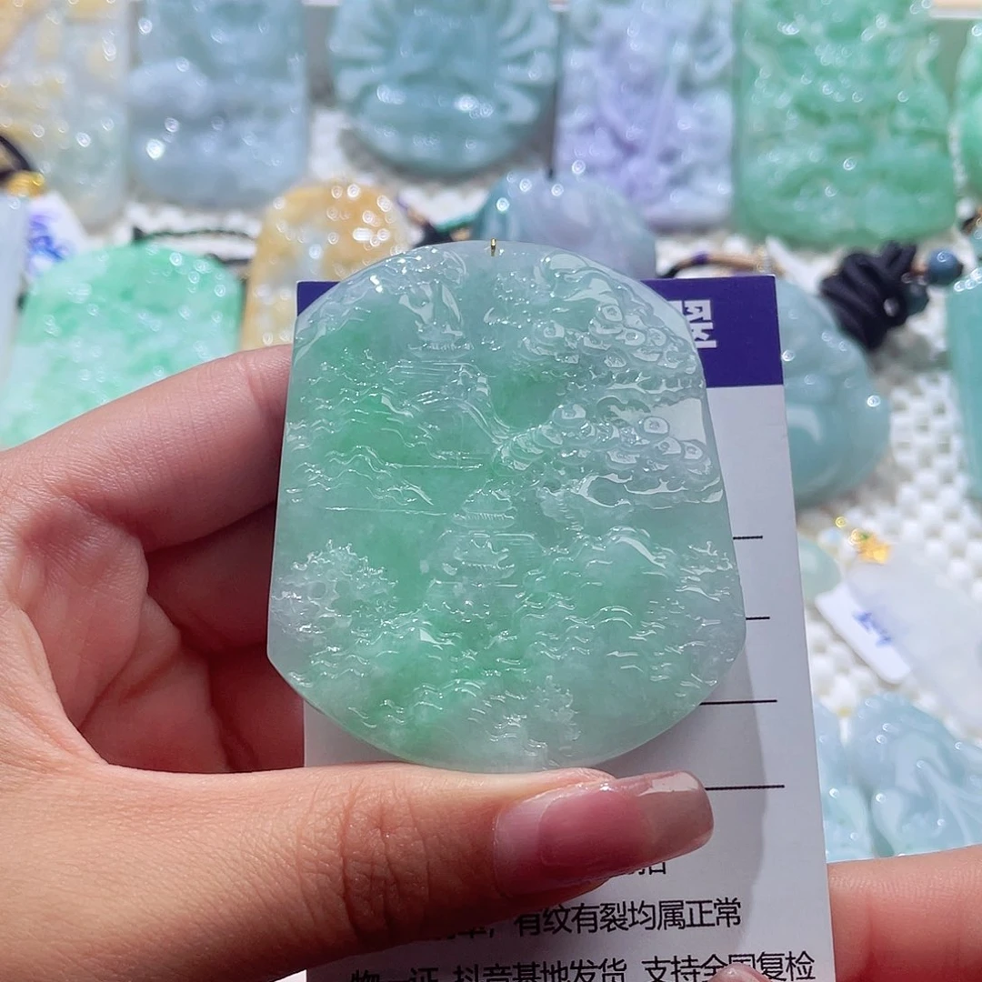 颈饰未镶嵌翡翠山水