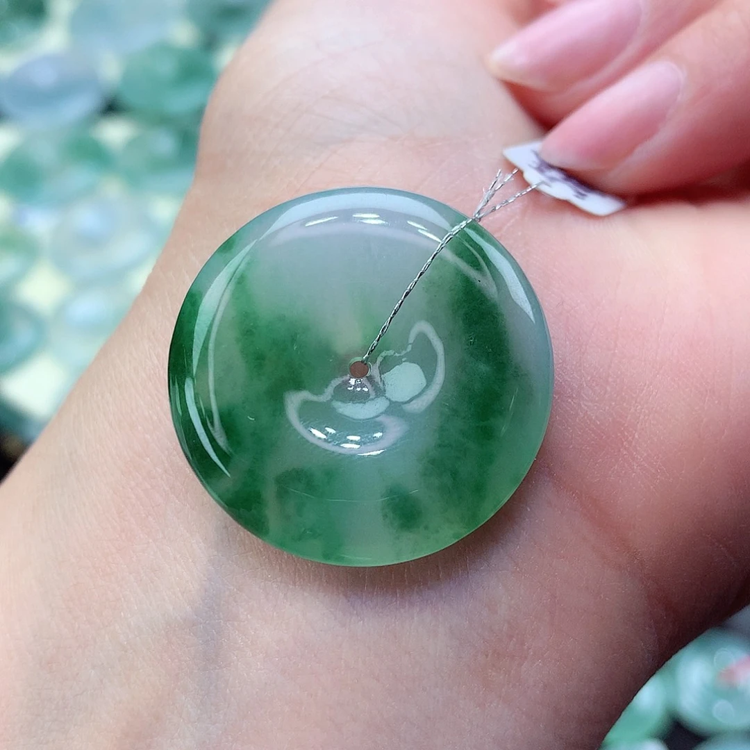 翡翠颈饰未镶嵌63尺寸28.5-5.4