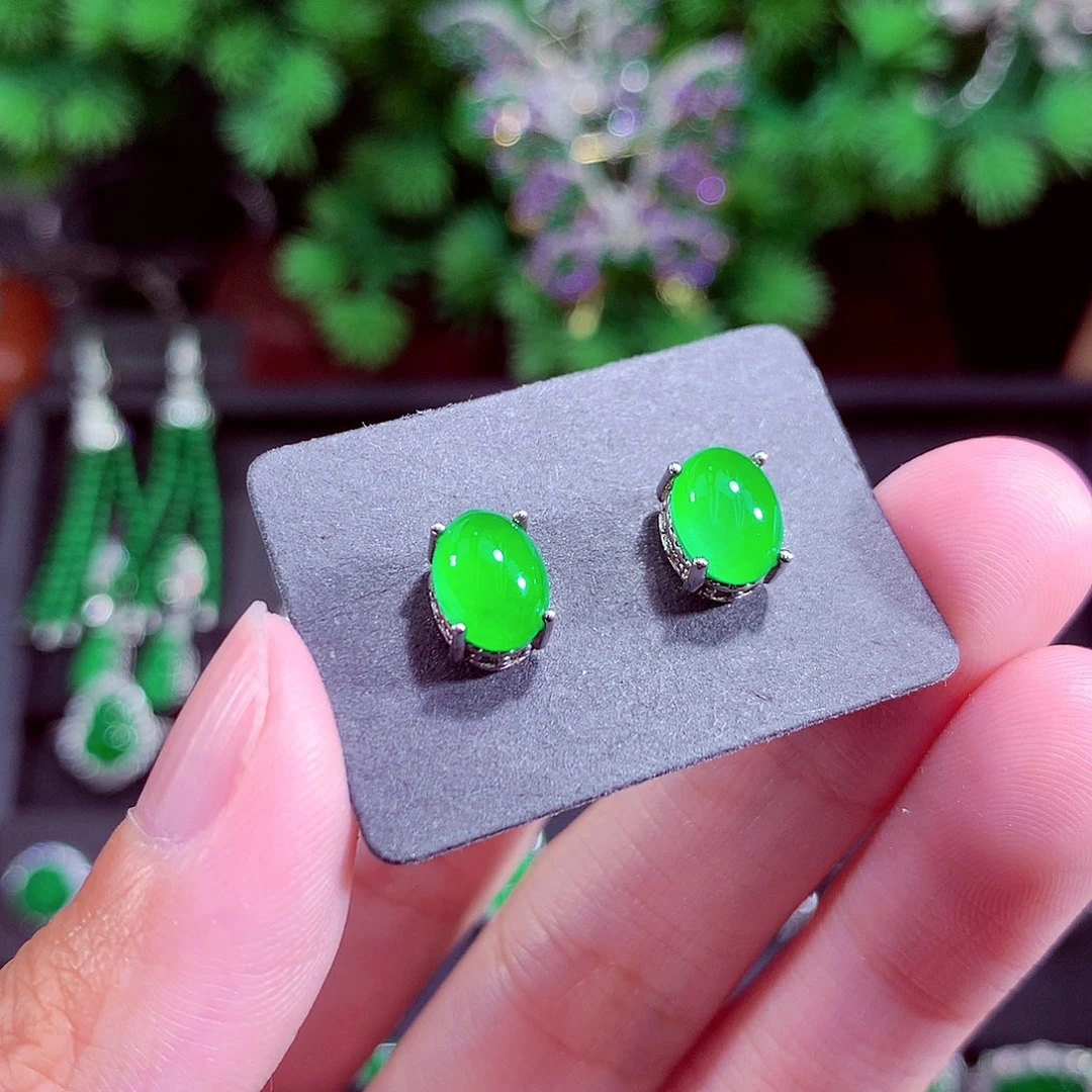 颈饰未镶嵌翡翠天然