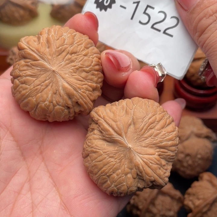 乐***福文玩核桃吊坠42神配铁锤妹妹