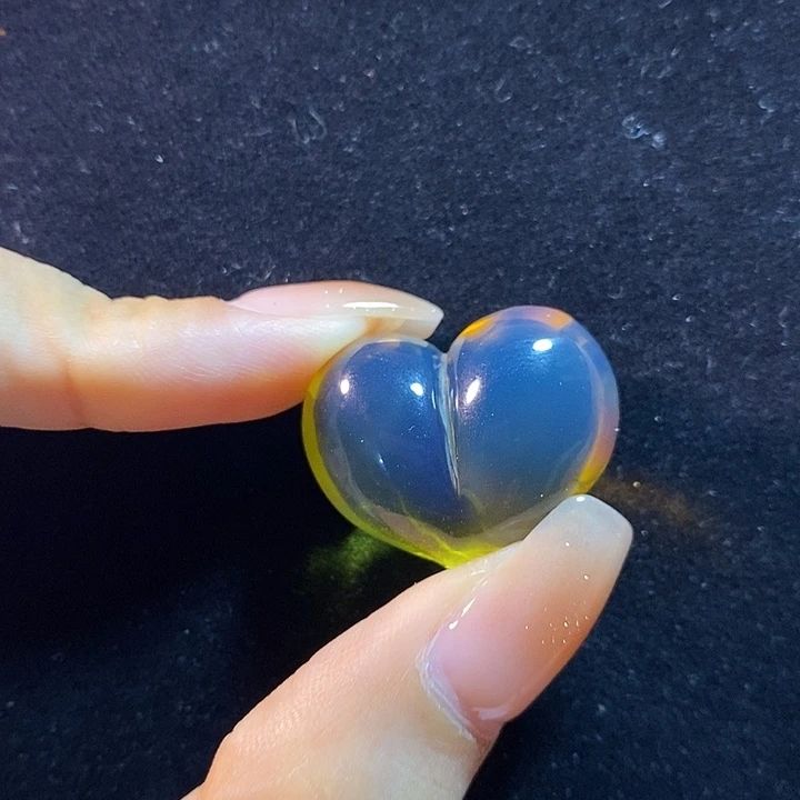 蓝珀未镶嵌珠宝奇石墨西哥蓝珀爱心屁桃