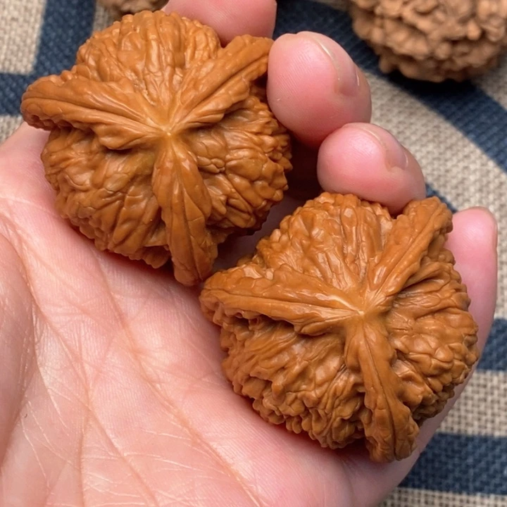 吊坠文玩核桃润核桃