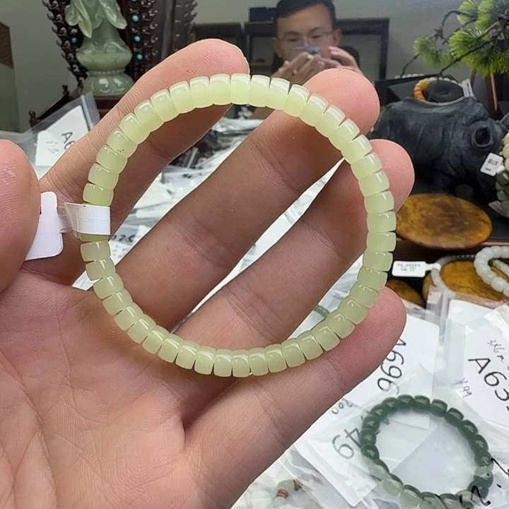 未镶嵌手串和田玉
