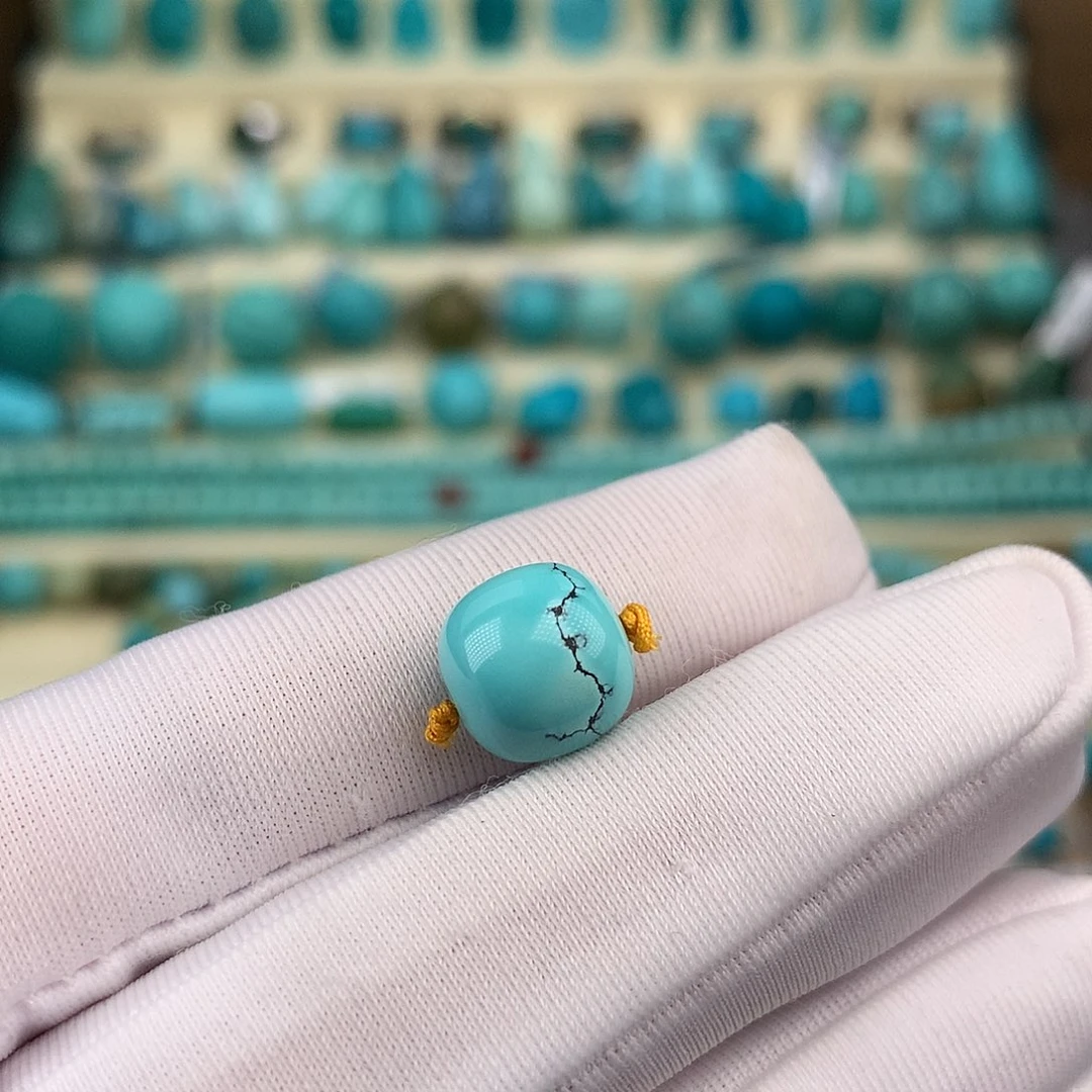 绿松石未镶嵌珠宝奇石10