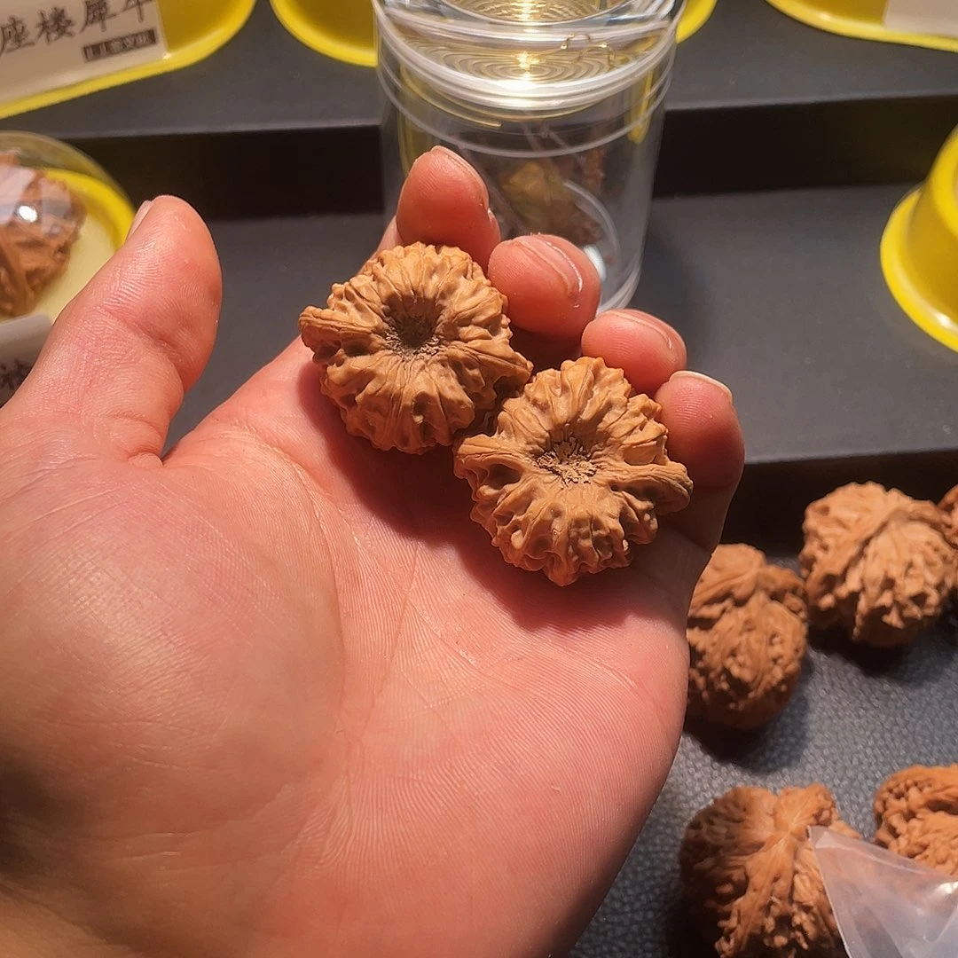 天***道文玩核桃吊坠龙门涧