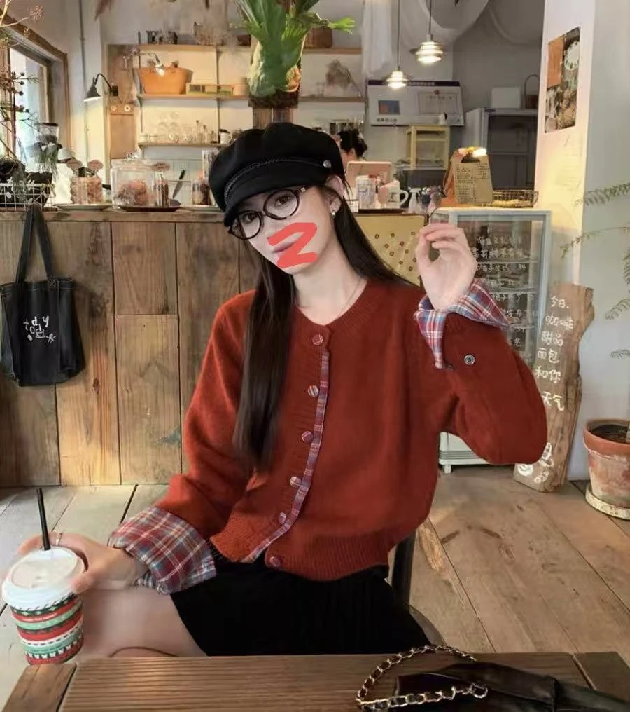 那简家【现货】冬款韩系复古厚实拼格小香风红色毛衣女