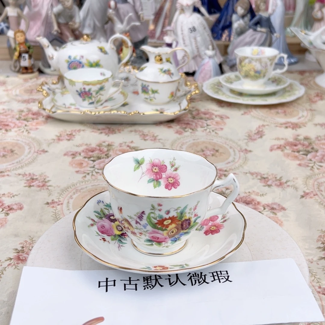瓷片中古默认微瑕。     有脱金