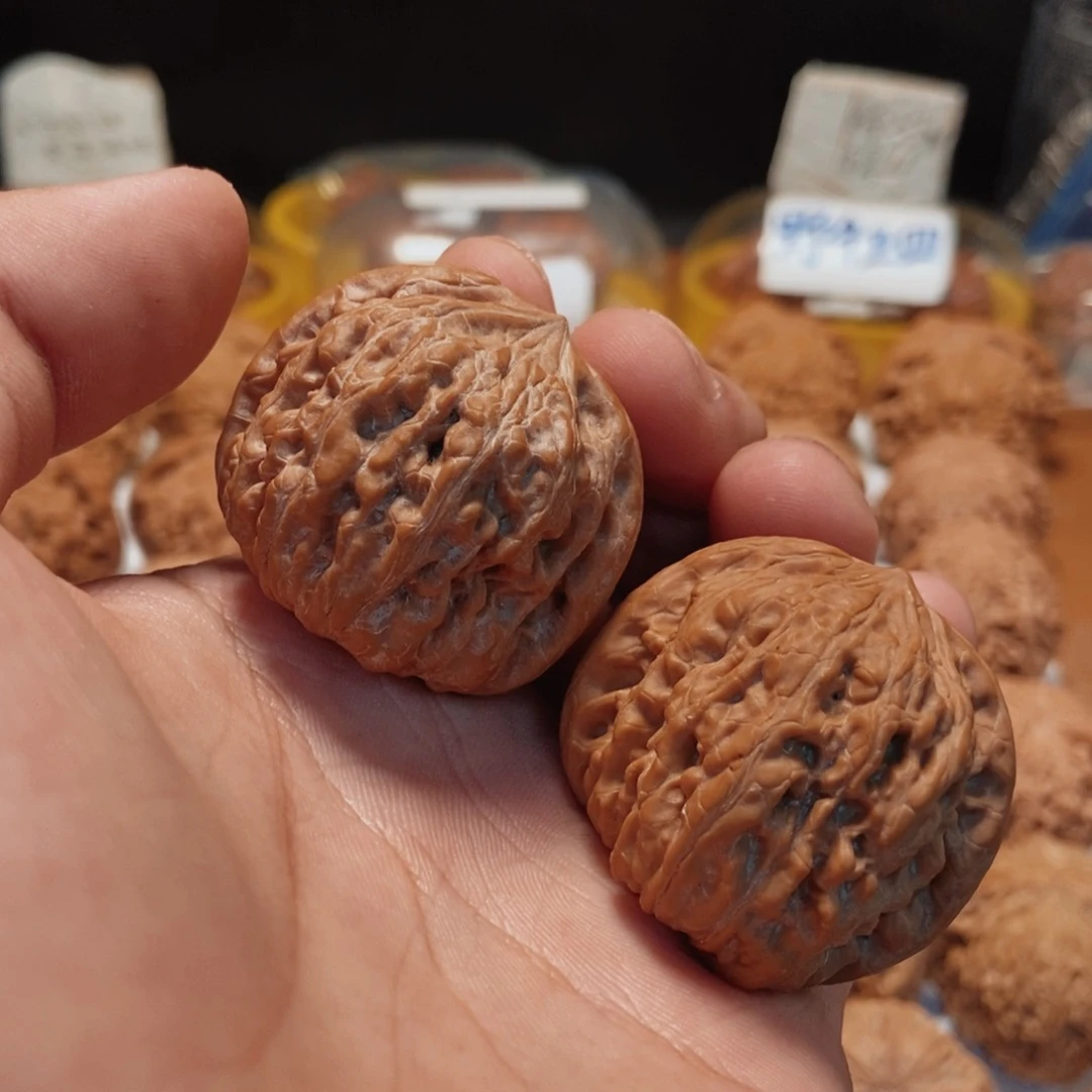 文玩核桃吊坠?***张凹底