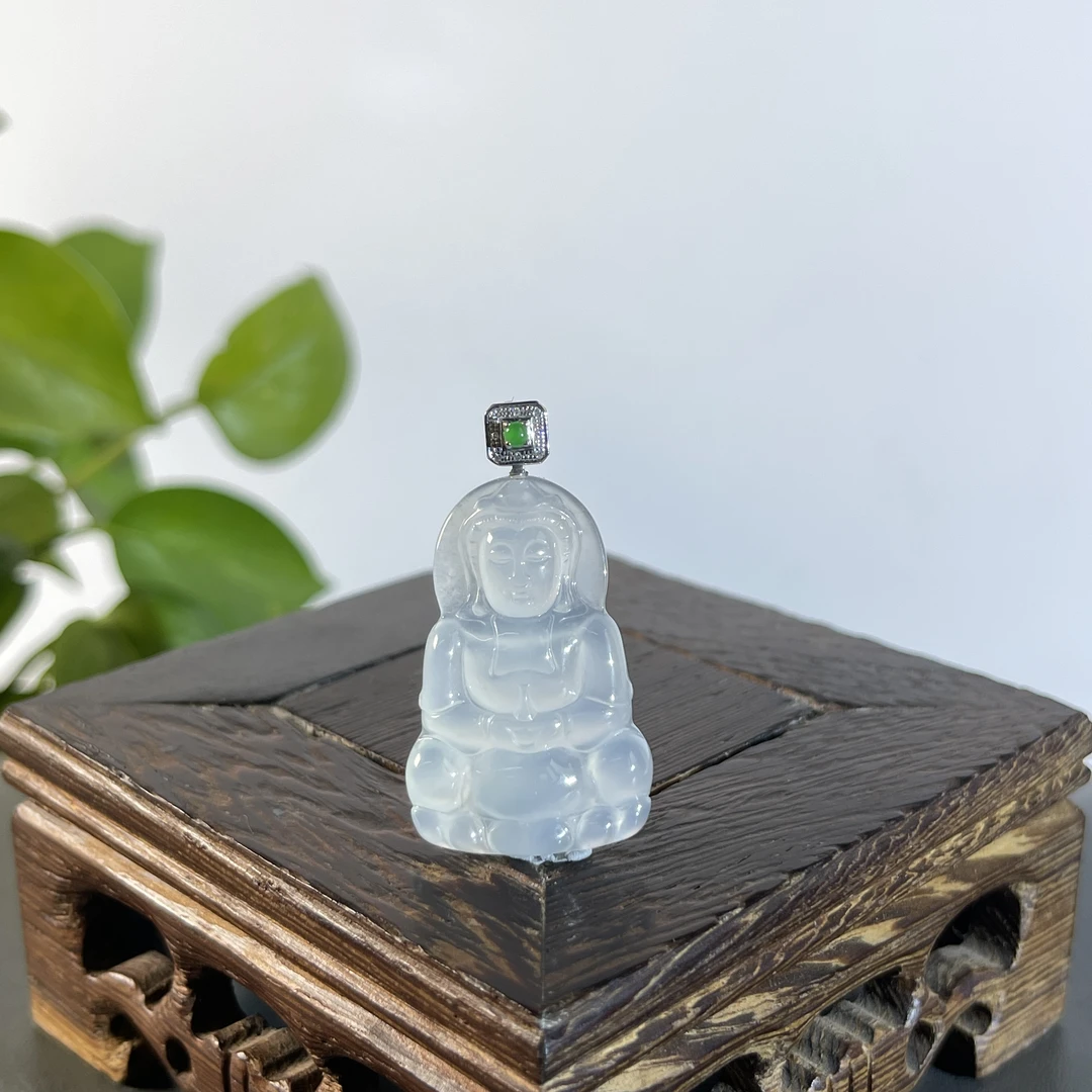 JXB28-100 天然缅甸A货翡翠  18K扣头正装观音