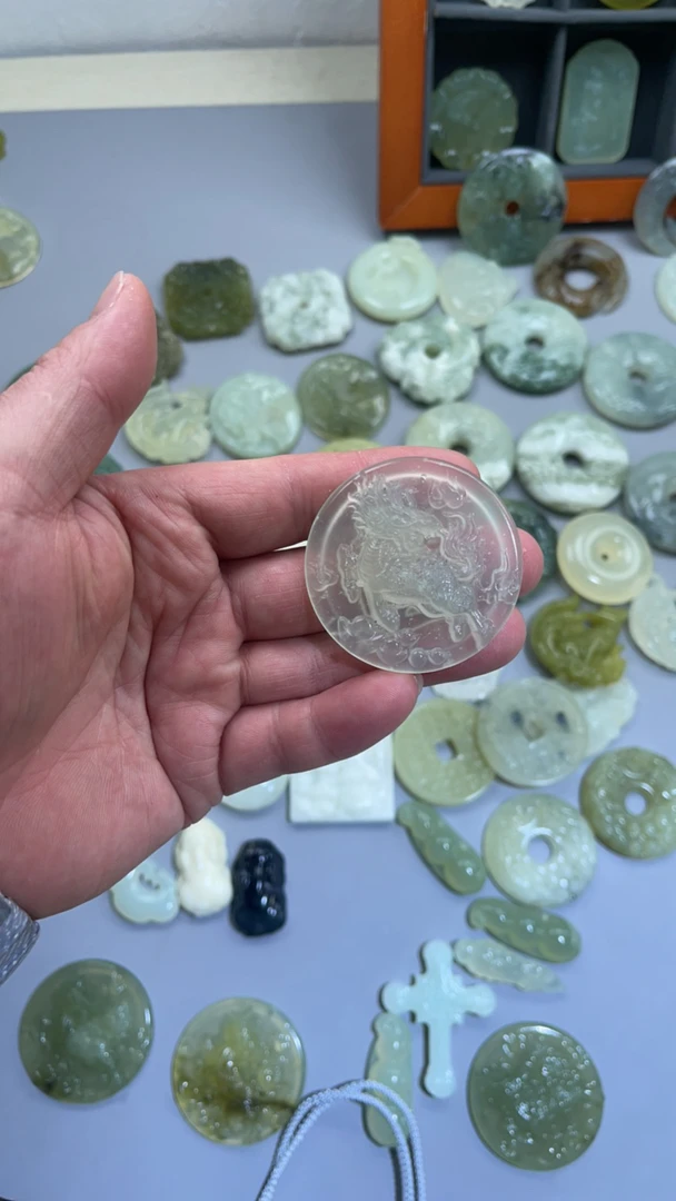 岫玉麒麟 麒麟吊坠