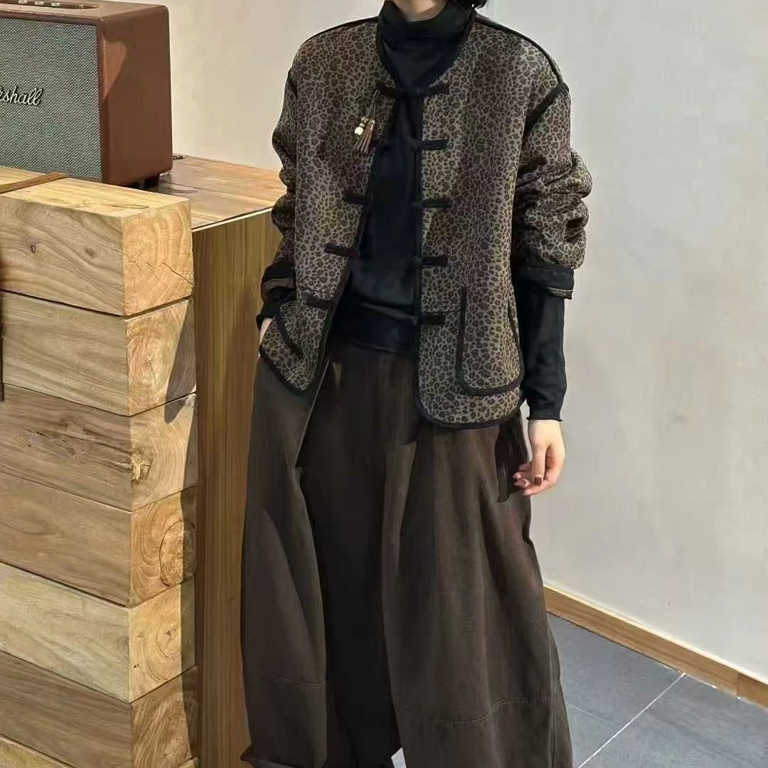 女士厚款中式风格短外套常规款口袋时尚女冬季豹纹
