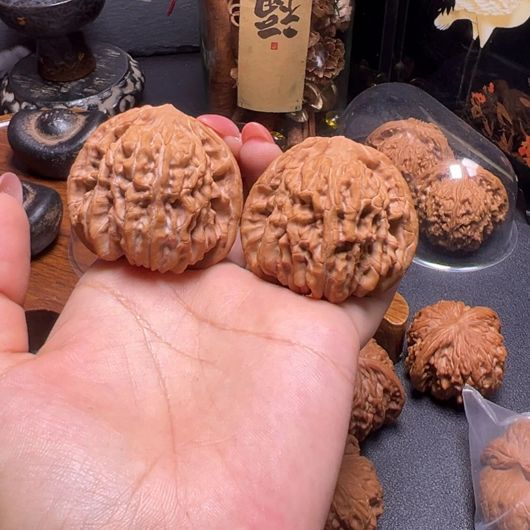 文玩核桃把件爱*?蓟县楼全品