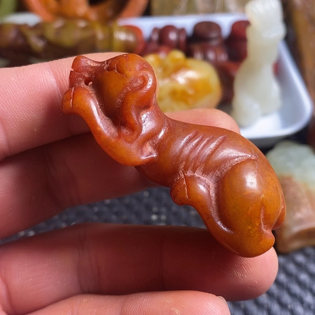 岫玉未镶嵌珠宝奇石