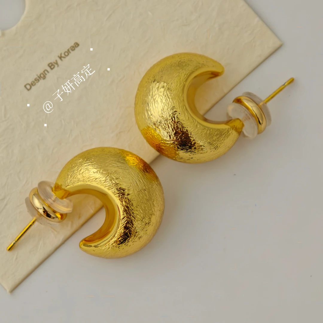黄铜陶瓷耳饰 简约冷淡风女耳环法式素款哑光新中式复古耳圈