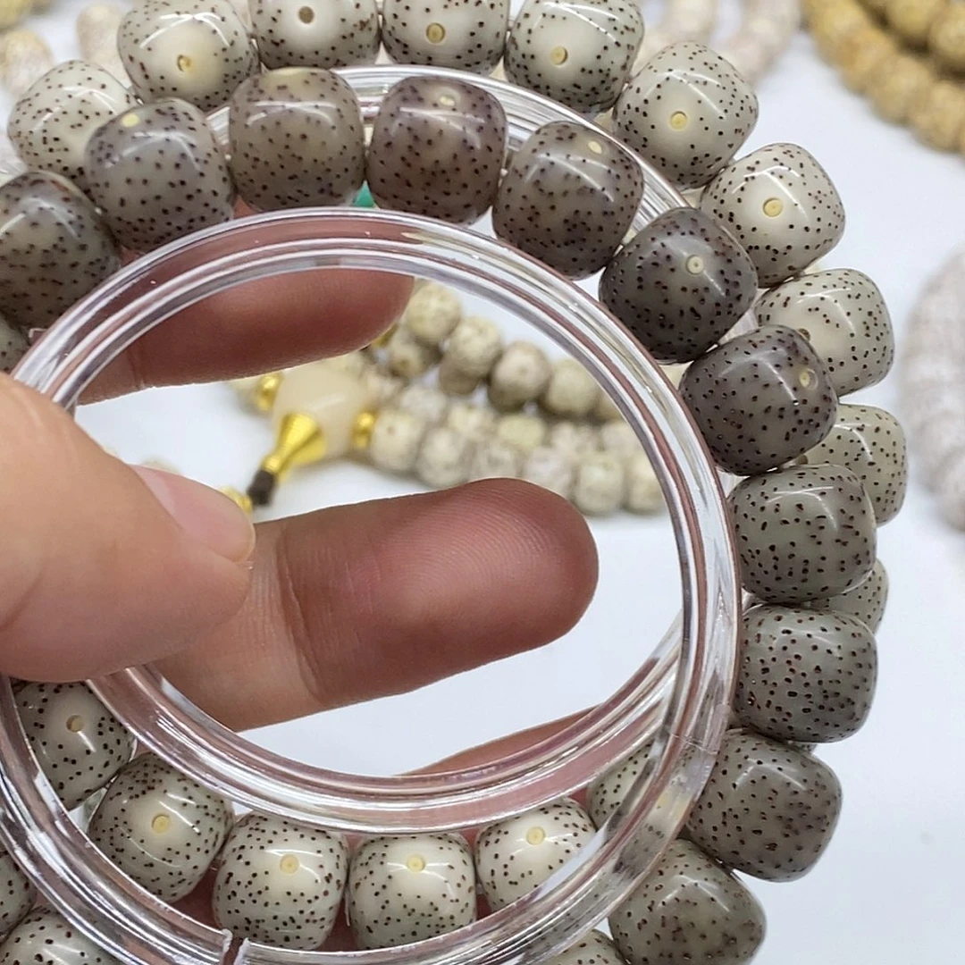 莳***转星月菩提吊坠原生态11/10二条