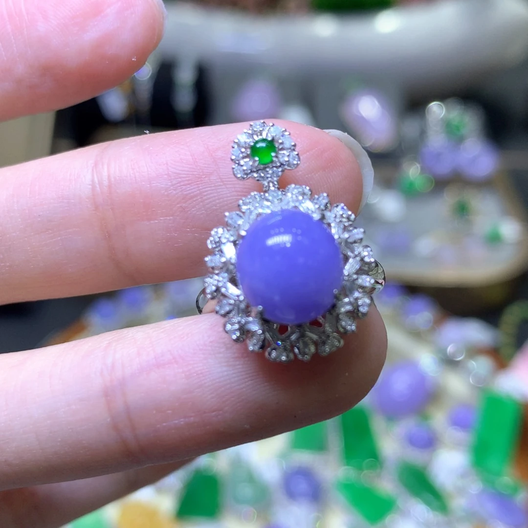 【闪购商品】翡翠颈饰18K金镶嵌翡翠吊坠项链