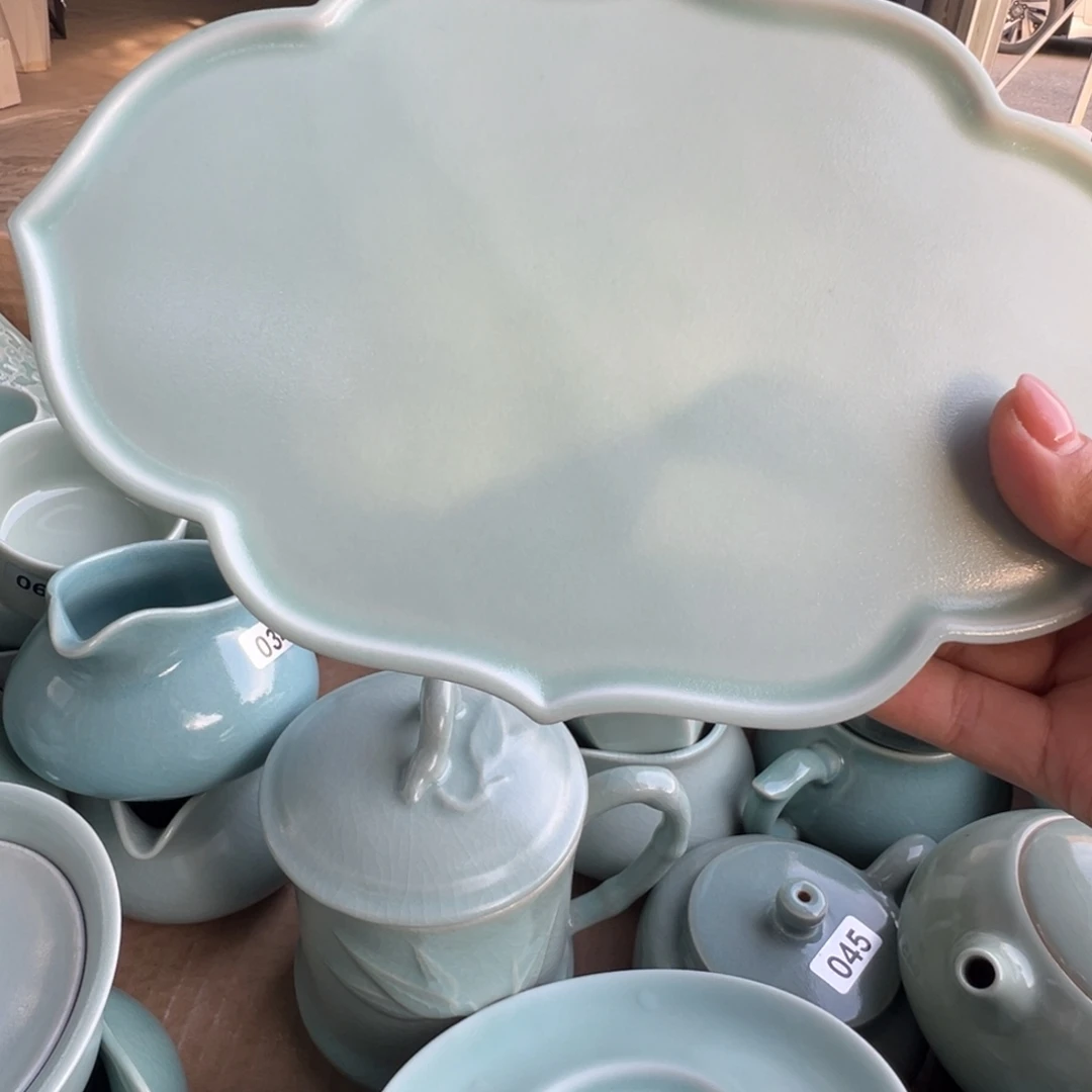 K***e陶微瑕茶盘 不售后。