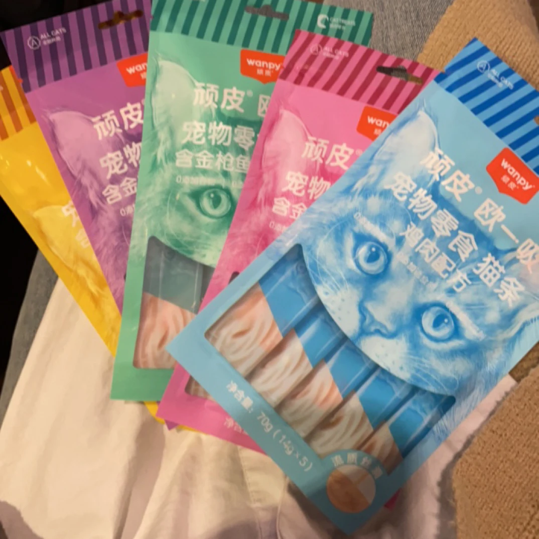 顽皮欧一吸宠物零食猫条