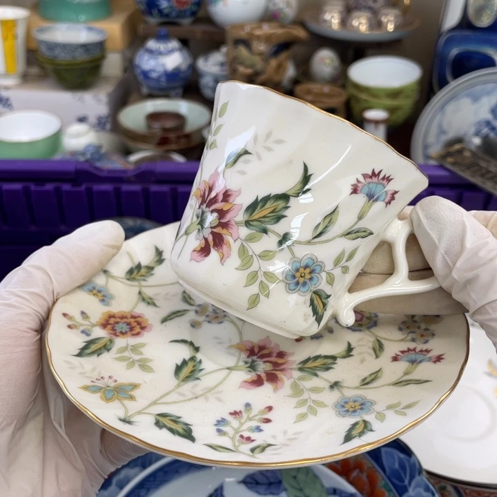 琉璃手工艺品他家瓷器真美…