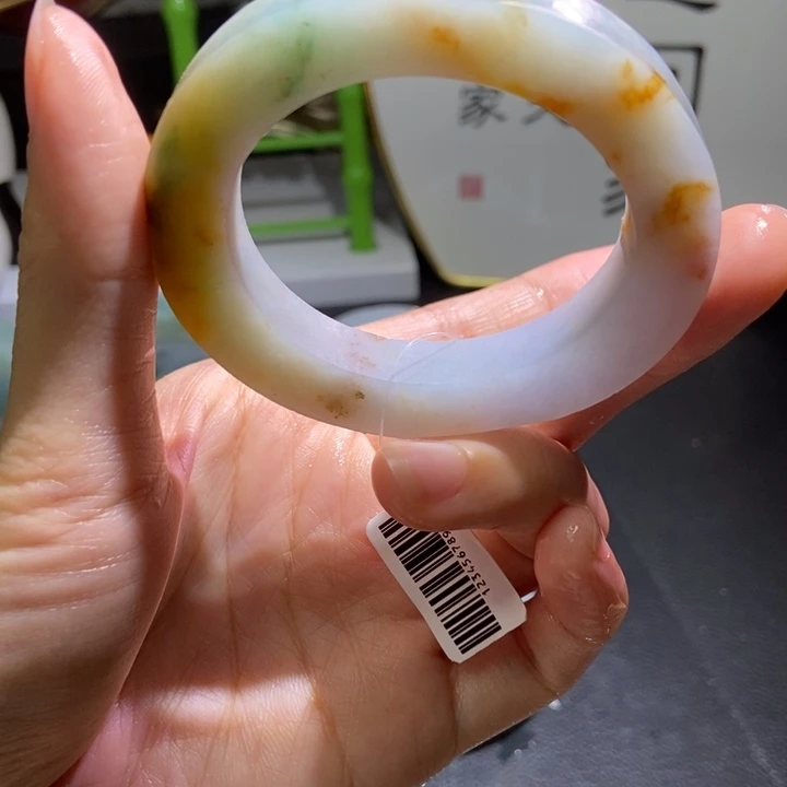 定制翡翠未镶嵌手镯定制