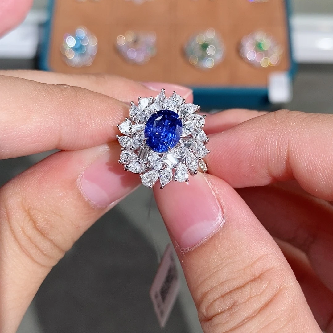 戒指蓝宝石18K金镶嵌3.09ct