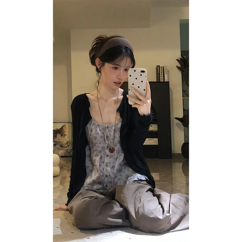 纯欲甜辣碎花吊带背心女夏季2025新款性感短款少女修身娃娃衫上衣