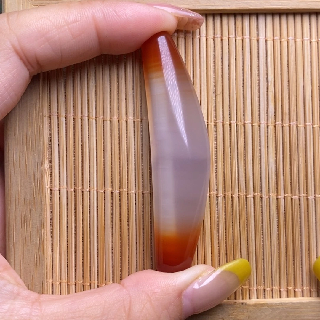大***男玛瑙/玉髓未镶嵌珠宝半成品