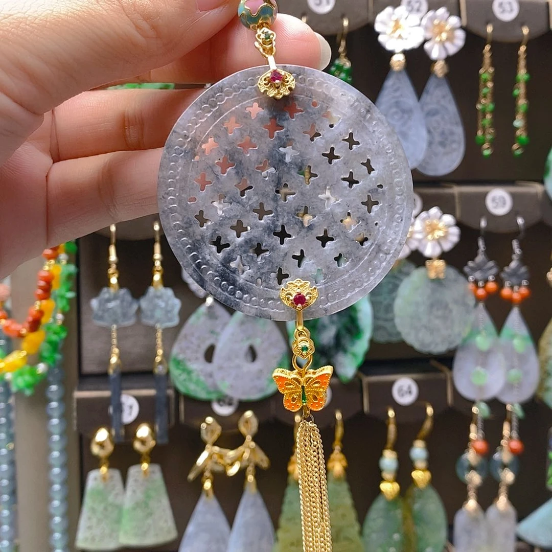 未镶嵌翡翠耳饰翡翠