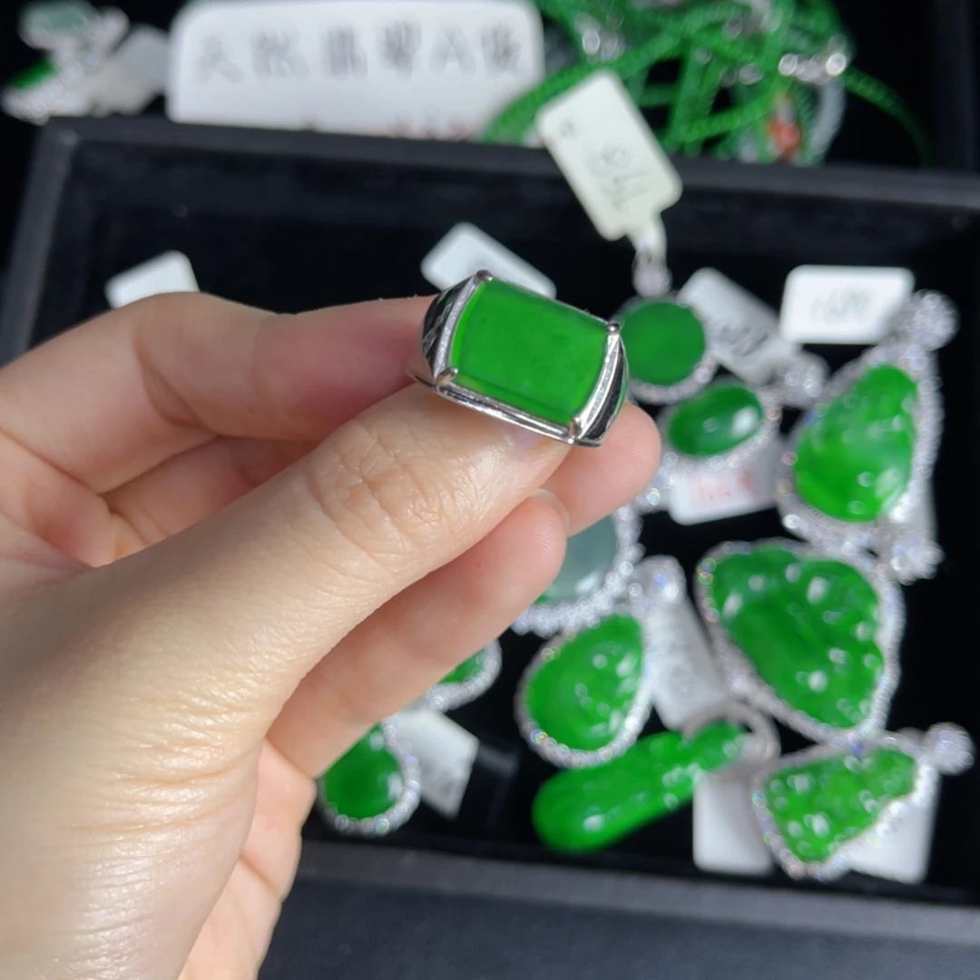 银S925镶嵌戒指翡翠马鞍