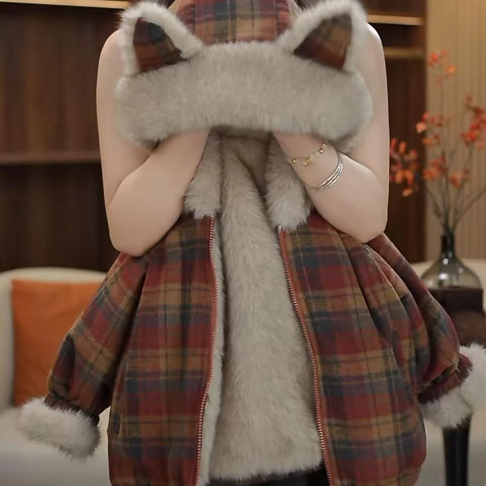 女童冬季新款2025法式儿童连帽加厚保暖外套DWT25262