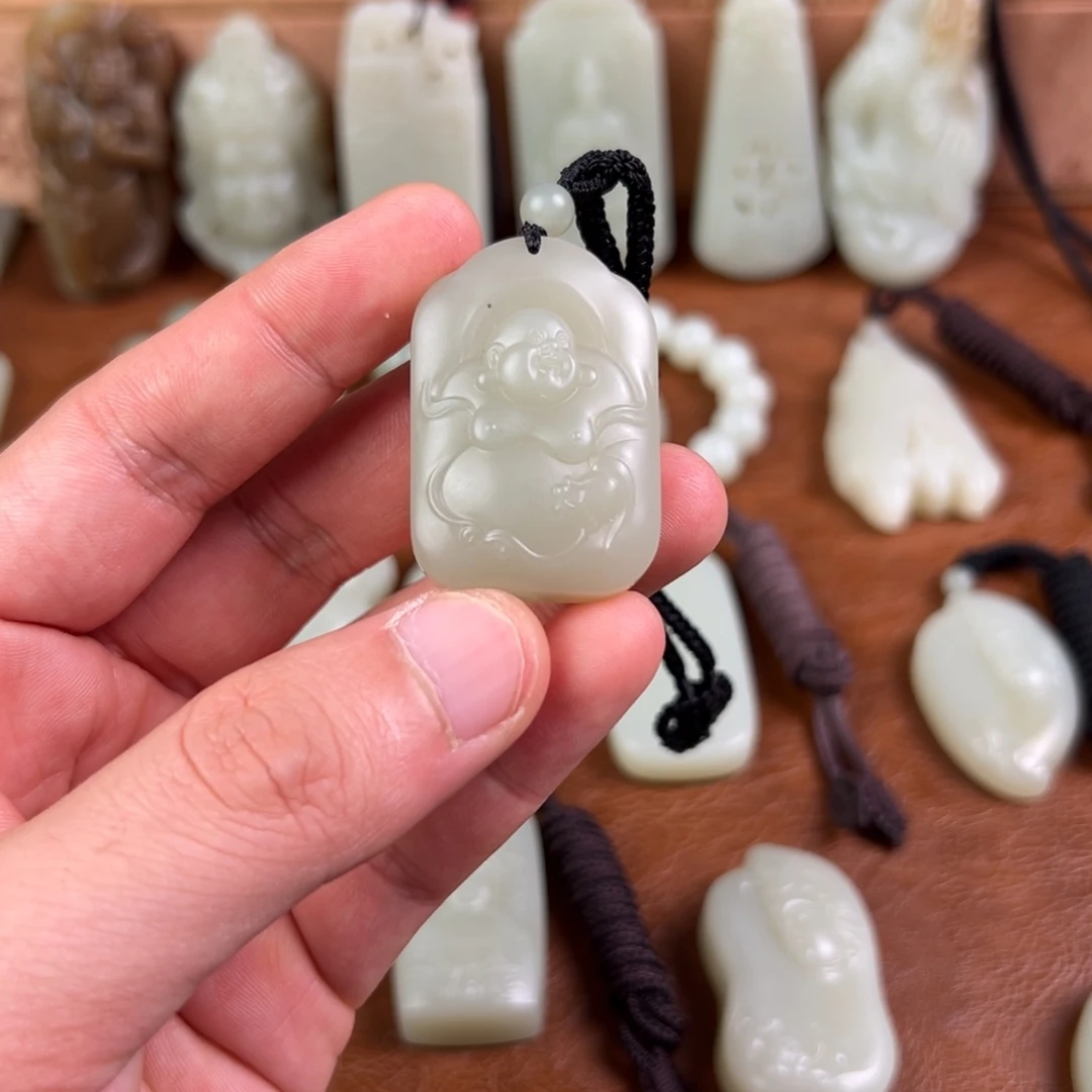 清***9和田玉（青白玉）未镶嵌颈饰