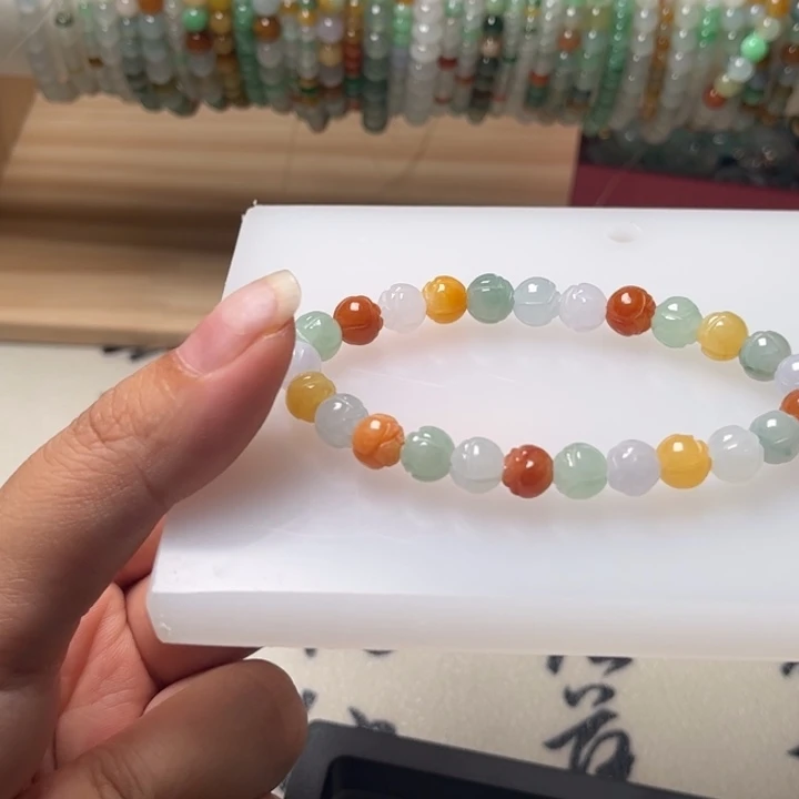 荔***点未镶嵌手串翡翠翡翠