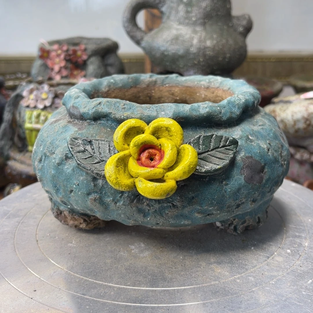 红陶粗砂陶瓷花盆